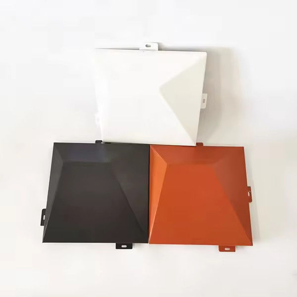 Pared de cortina de chapa de aluminio con resistencia a la presión del viento ≤ 2,5KN/m2 Rendimiento de aislamiento acústico ≥ 35 dB Duración ≥ 15
