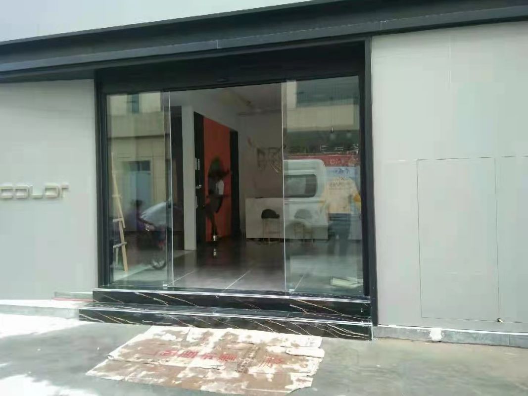 Operador automático de puertas correderas AC220V con fuerza de cierre de 30 N y velocidad de cierre de 400 mm/s