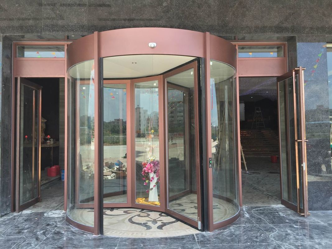 Puerta giratoria automática de acceso peatonal con corriente nominal de 3,8A y función especial