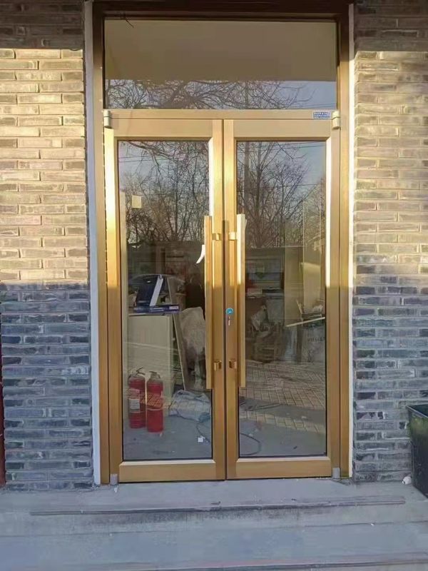 Puertas de entrada comerciales Kfc Tienda de aluminio aleación de metal de perfil de vidrio Puertas de entrada