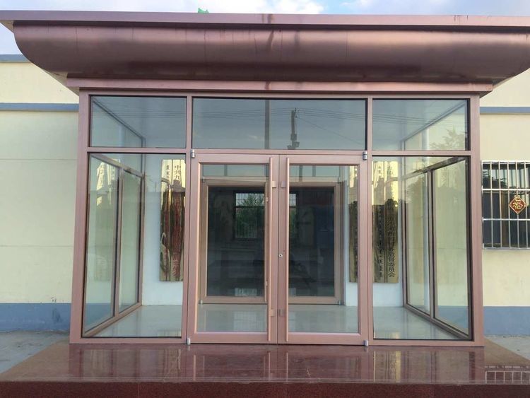 Puerta delantera de la tienda de KFC de aleación de aluminio recubierta de fluorocarbonos Puerta delantera de la tienda de KFC